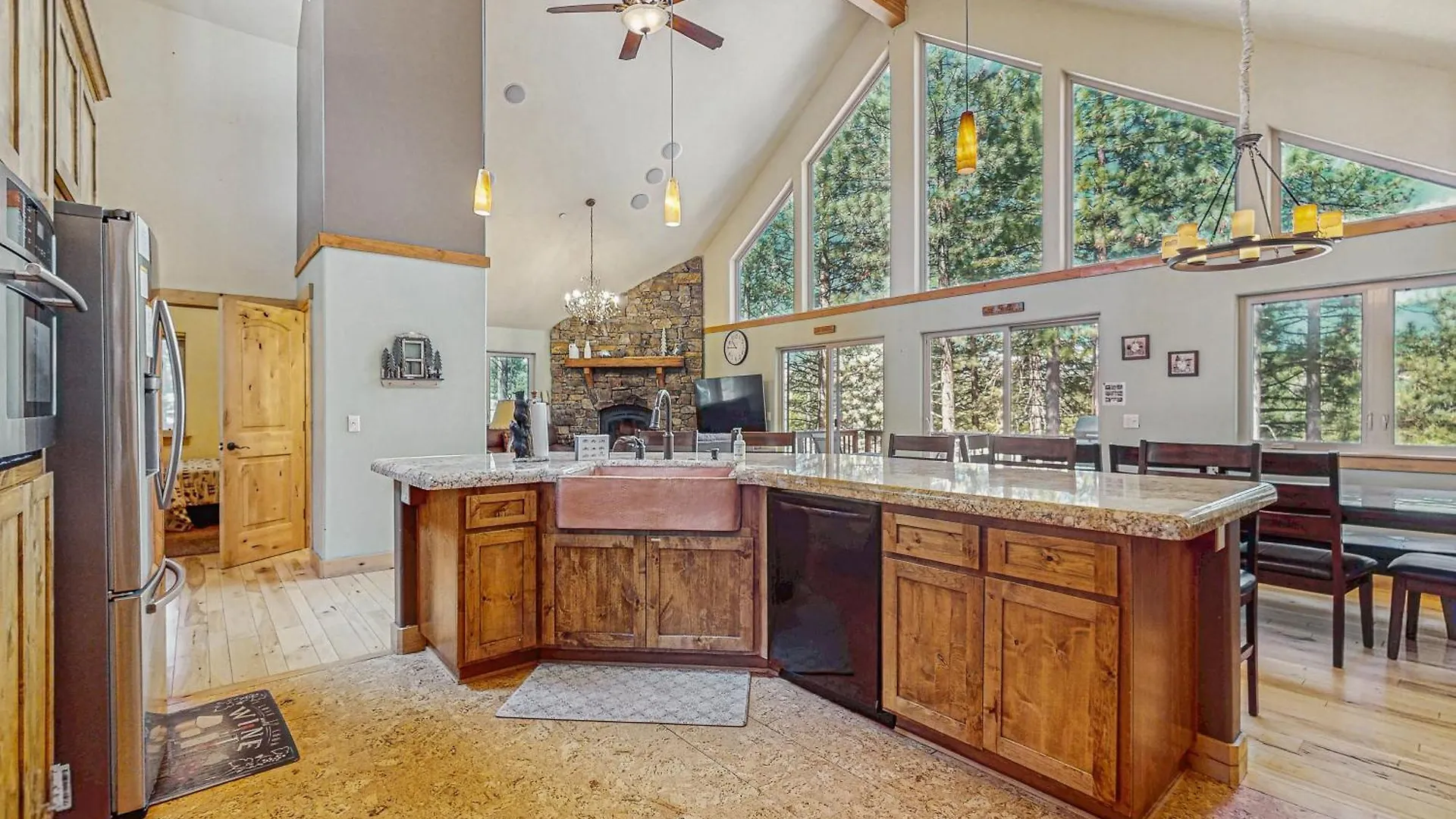 Villa Elegant Pine South Lake Tahoe Ferienhaus